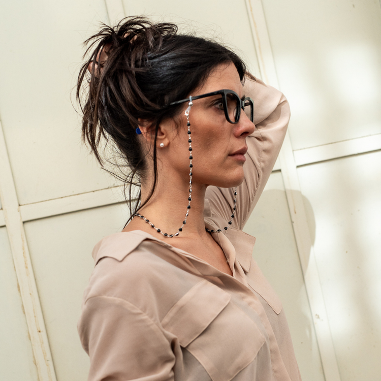 CORA glasses chain