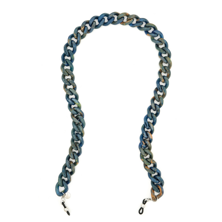 Amore Italia AURA eyewear chain